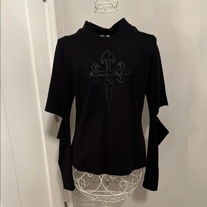 Killlstar Laverna top with sleeve slits